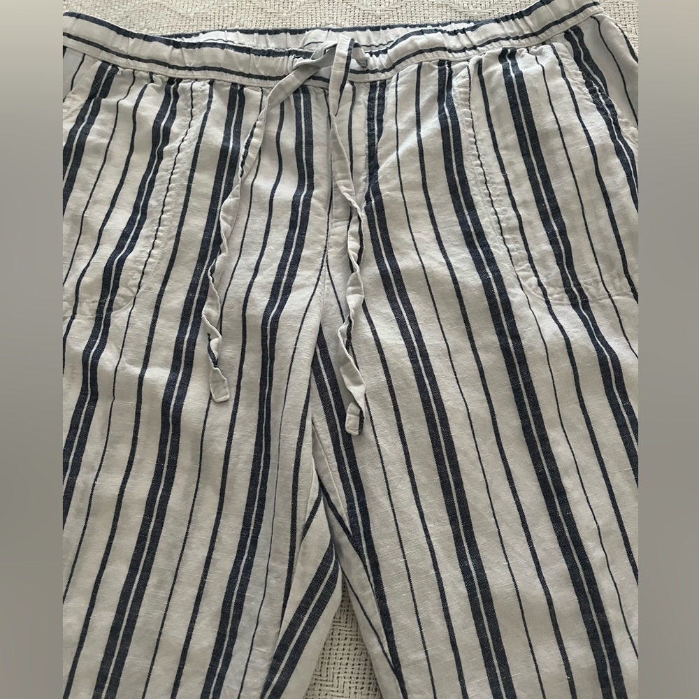 Liz Claiborne Linen Pants. L - Picture 3 of 6